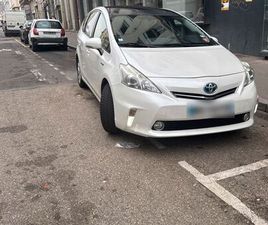 PRIUS PLUS ÉTAT NEUF