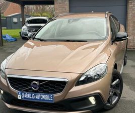 VOLVO V40 CROSS COUNTRY 1.6D 115 CH GPS CUIR COMPLET