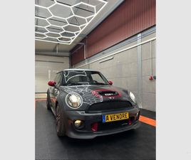 JOHN COOPER WORKS GP2