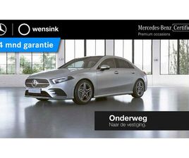 MERCEDES-BENZ A-KLASSE 180 BUSINESS SOLUTION AMG | PANORAMADAK | ACHTERUITRIJCAMERA | APPLE CARPLAY | STOELVERWARMING | GETINT GLAS |
