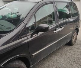 LANCIA 7 PLACES TOIT OUVRANT