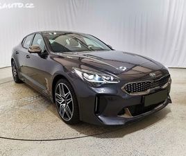KIA STINGER 3.3 V6 T-GDI GT 4WD*360°*PANO*