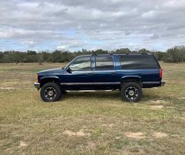 CHEVROLET SUBURBAN CHEVROLET SUBURBAN 1500