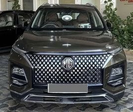 MG HECTOR PLUS