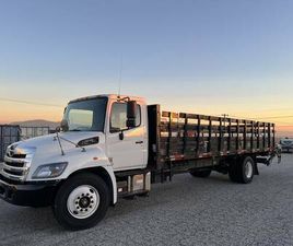 2018 HINO 268 FLATBED TRUCK 26FT