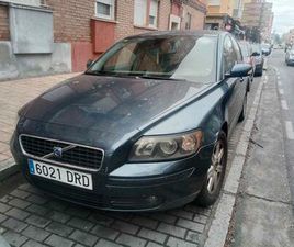VOLVO - S40
