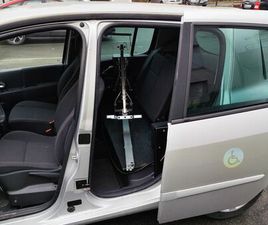 RENAULT MODUS AVEC AIDE À LA CONDUITE POUR PERSONNE HANDICAPÉS