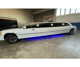 LINCOLN TOWN CAR LIMOUSINE