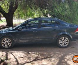 VECTRA 2.4 TOPE DE GAMA