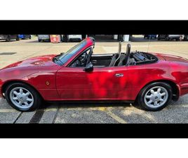1989 MAZDA MX-5 ROUGE MANUEL, 5 VITESSES CONDUITE À DROIT...