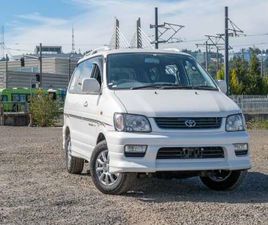 '00 TOYOTA LITEACE NOAH ROAD TOURER LIMITED, W/ FULL-TIME 4WD!
