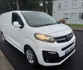 VAUXHALL VIVARO