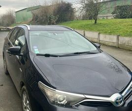 TOYOTA AURIS TOURING SPORT HYBRIDE