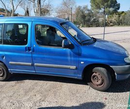 VOITURE À VENDRE