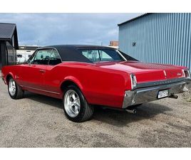 OLDSMOBILE CUTLASS COUPÉ