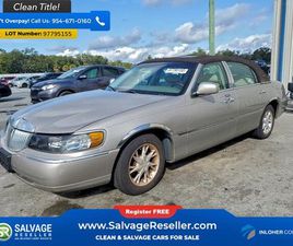 2001 LINCOLN TOWN CAR SIGNATURE