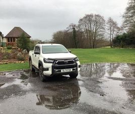 2.8 D-4D INVINCIBLE X AUTO 4WD EURO 6 (START/STOP) 4DR