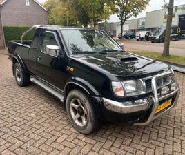NISSAN KING CAB - PICK-UP 2.5 TDI AIRCO / 4X4
