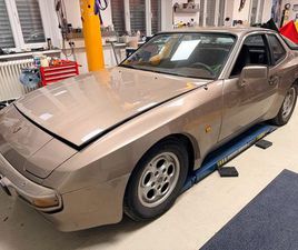 PORSCHE 944 PORSCHE 944 1. SERIE MIT WENIG KM