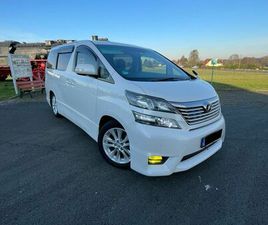 TOYOTA VELLFIRE IN EINEM SEHR GUTEN ZUSTAND.