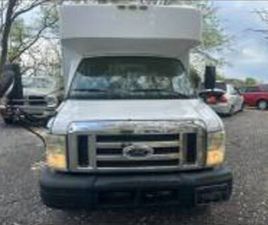 2008 FORD E450 SHUTTLE BUS WITH LIFT.97K MILES.DRIVES GREAT.NO ISSUES.