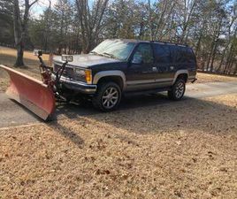 98 GMC SUBURBAN WITH WESTERN SNOWPLOW 8000