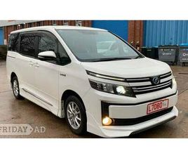 TOYOTA VOXY 2015