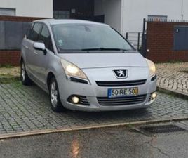 PEUGEOT 5008