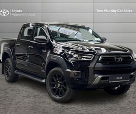 HILUX 2.8 MHEV INVINCIBLE