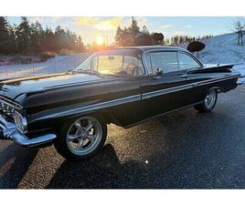 CHEVROLET IMPALA HELRENOVERAD BIL MED 454