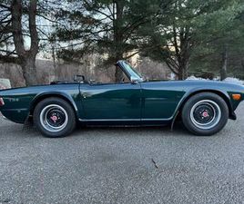 TRIUMPH TR6 1971 TRIUMPH TR6 BRITISH RACING GREEN/ BLACK