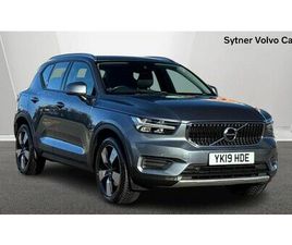VOLVO XC40 T4 VOLVO XC40 2.0 T4 MOMENTUM 5DR AWD GEARTRONIC