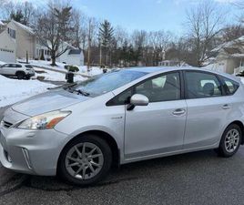 USED 2012 TOYOTA PRIUS V FIVE