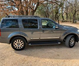 NISSAN PATHFINDER UN COLLECTOR