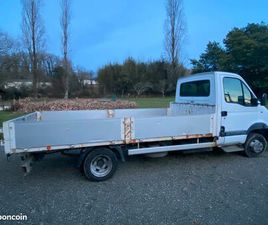 RENAULT MASCOTT PLATEAU AVEC TREUIL ET RAMPES