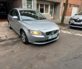 VOLVO S40 ② VOLVO S 40 ESSENCE 1600 CC 2008 CARNET À JOUR 159000KM — VOLVO — 2EMEMAIN