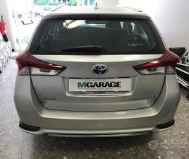 TOYOTA AURIS SW HYBRID BUSINESS NO OBBL. FINANZ.