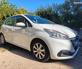 PEUGEOT 208 SOCIÉTÉ APPLE CAR PLAY ET ANDROID AUTO BLUEHDI