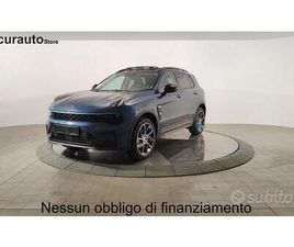 LYNK&CO 01 PHEV CON GANCIO DI TRAINO