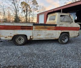 1961 CHEVROLET CORVAIR