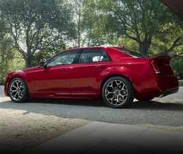USED 2023 CHRYSLER 300 TOURING L