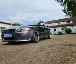 VOLVO V50 VOLVO V50 2.0 EDITION R DESIGN EDITION R DESIGN