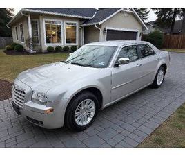 2010 CHRYSLER 300 TOURING 30K ORIGINAL MILES