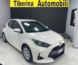TOYOTA YARIS 1.5 HYBRID FATTURABILE IVA ESPOSTA