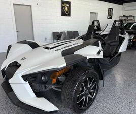 POLARIS SLINGSHOT 2019 POLARIS SLINGSHOT SL, LOW MILES!