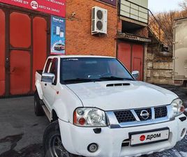NISSAN NP300