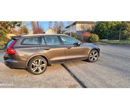 VOLVO V60 CROSS COUNTRY