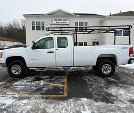***1 OWNER 2010 GMC SIERRA 3500HD 8FT BED***