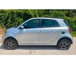 SNEAKERS NIKE/YEEZY/ADIDAS