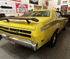 PLYMOUTH DUSTER